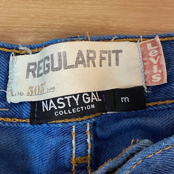 Levi's x Nasty Gal Jeans Womens Medium Cropped Dyed Raw Hem - Picture 3 of 9